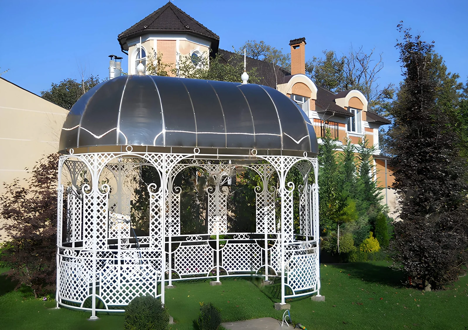 Белая кованая «Венеция» 4×3 — белая беседка, 4,0 × 3,0 м, 12 м²